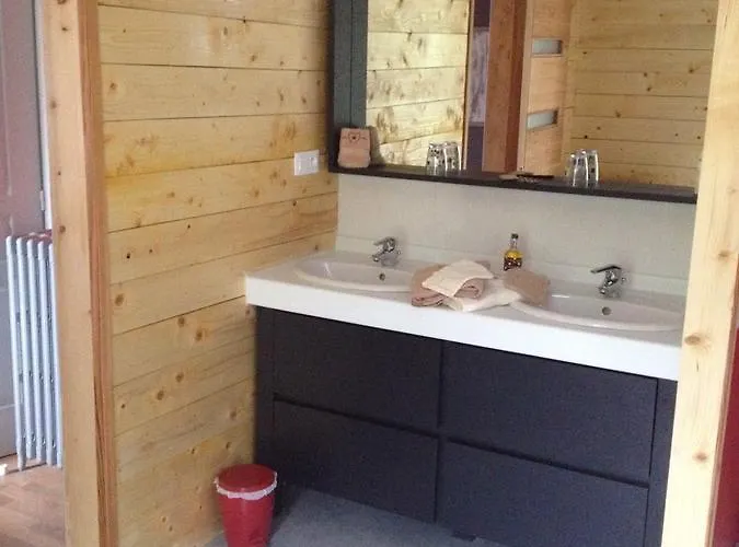 Beluga Nocleg ze śniadaniem La Godivelle